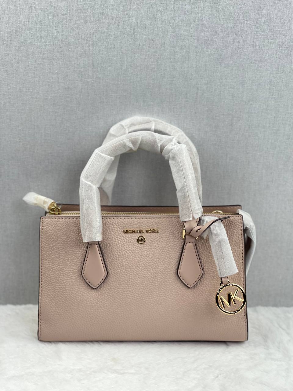 Michael kors hotsell bag soft pink