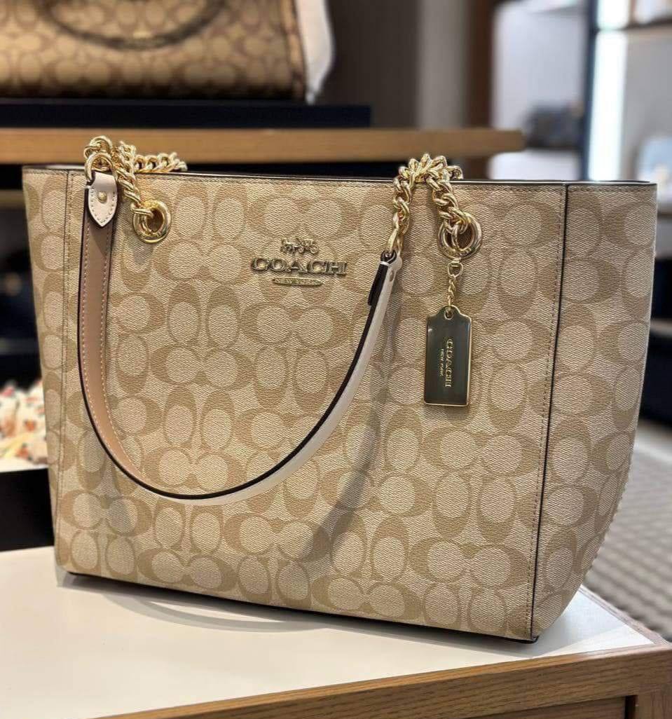 (USA Ready Stock) coach cammie chain tote in signature khaki chalk - Image 4