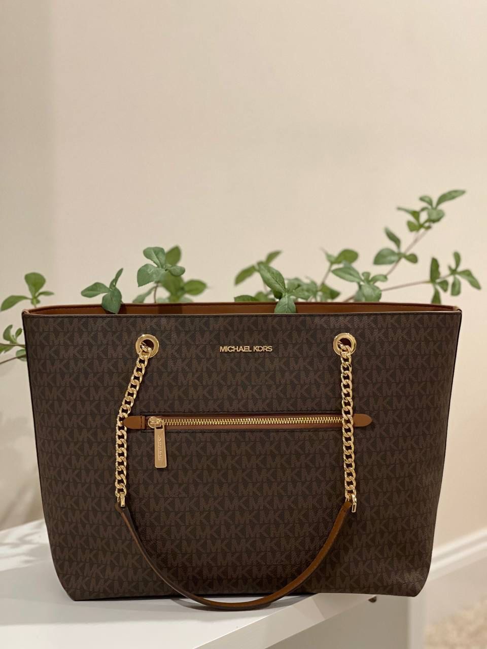 (Pre Order) Michael Kors medium zip front tote in signature brown - Amory