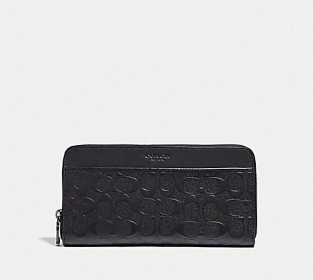 (Pre Order) coach accordion zip wallet in signature black - Amory