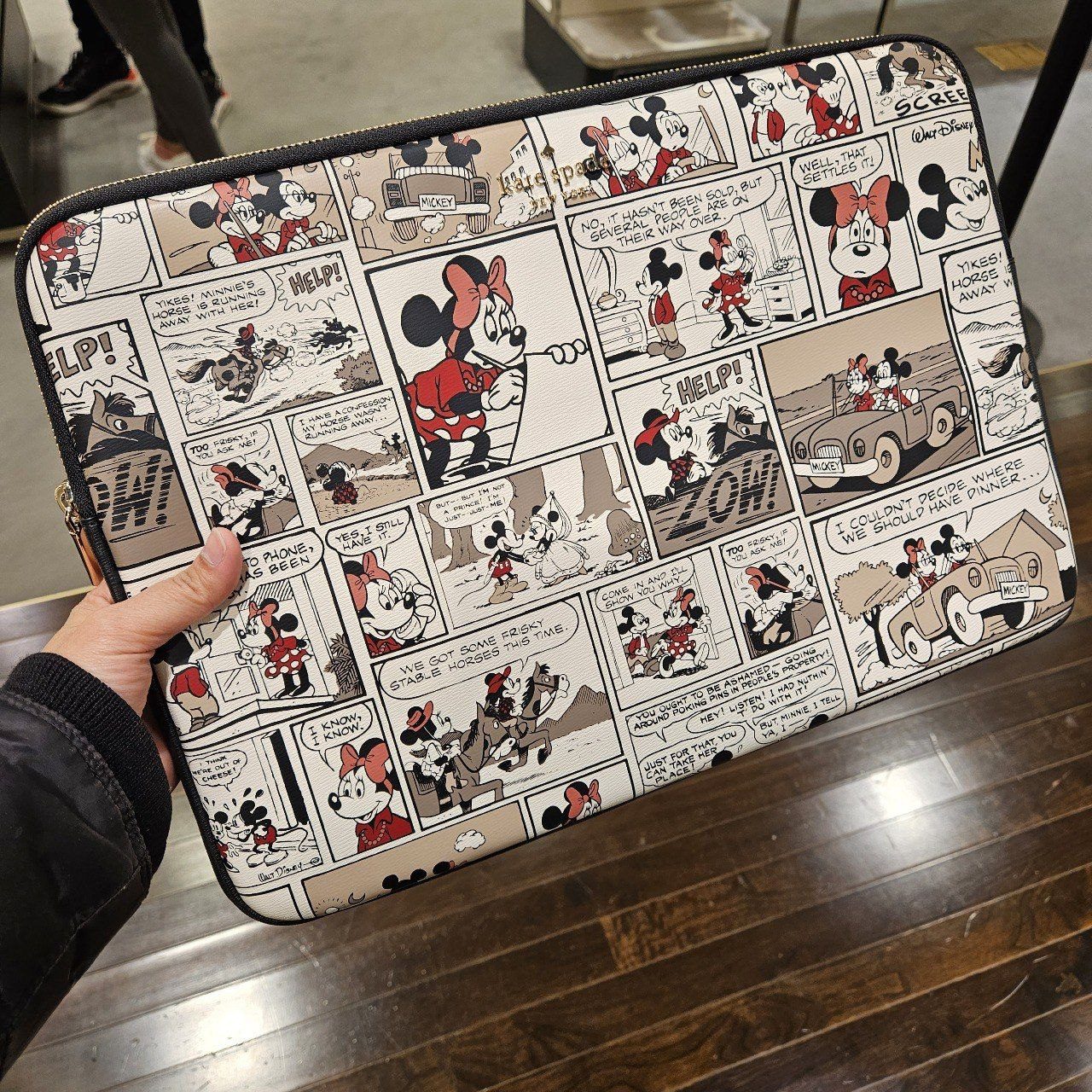 (Pre Order) Kate Spade laptop sleeve minnie Amory
