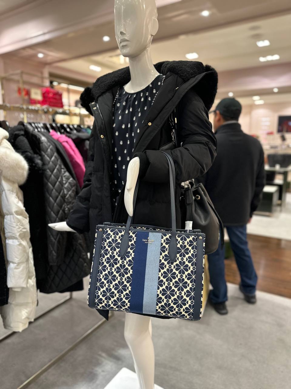 Kate Spade Market Spade Flower Jacquard Medium Tote in Blue Multi - Retail transfer - Image 2