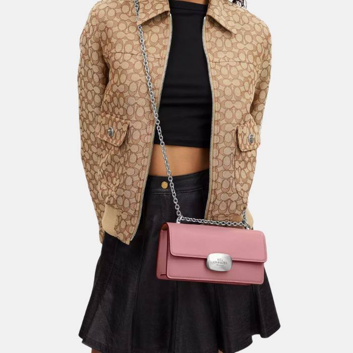 coach eliza flap shoulder in smooth leather true pink - Image 4