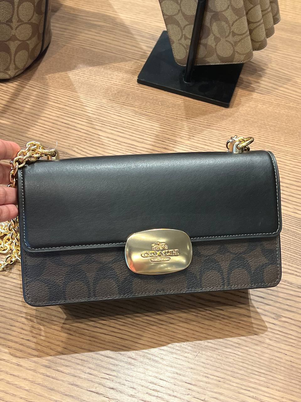 Coach eliza flap crossbody in signature canvas in brown black - Image 7