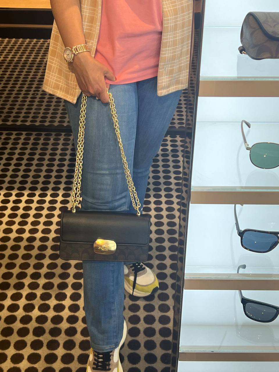 Coach eliza flap crossbody in signature canvas in brown black - Image 8