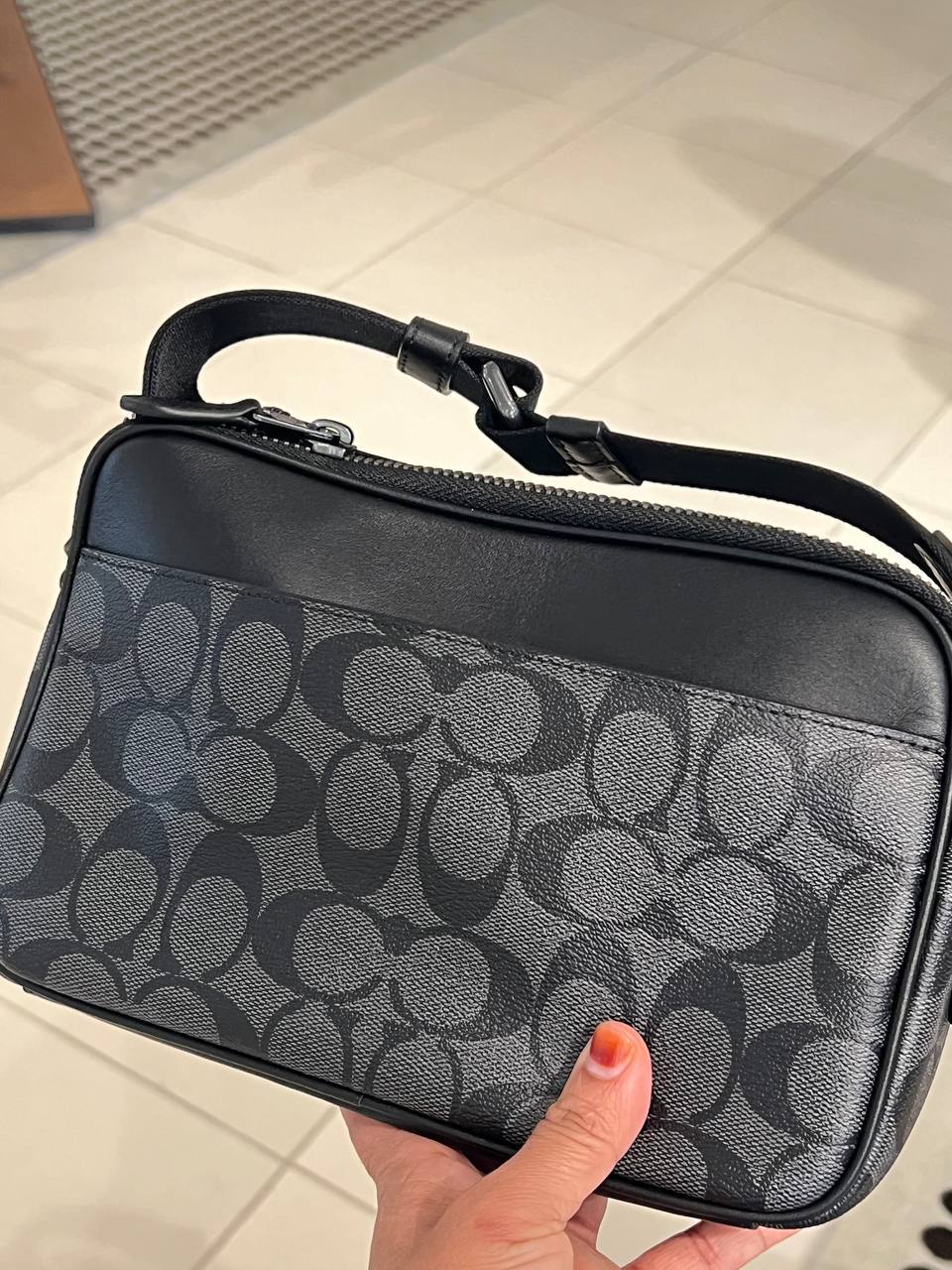 (USA Ready Stock) Coach graham crossbody in signature charcoal black - Image 3