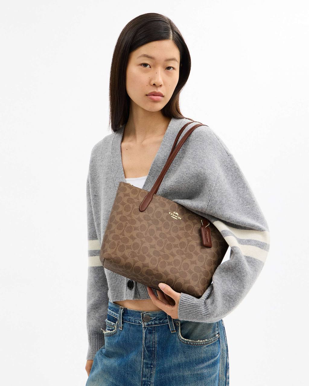 Coach Fiona Tote in Signature Tan Brown - Image 5